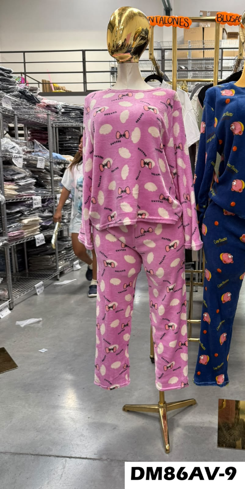 PIJAMA AFELPADA MOÑOS DM86AV