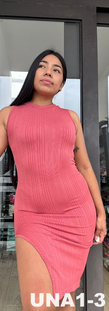 VESTIDO UNA1 CUELLO ALTO