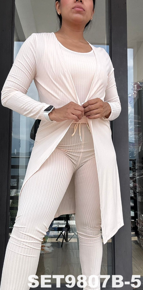 CONJUNTO TRES PIEZAS SET9807B