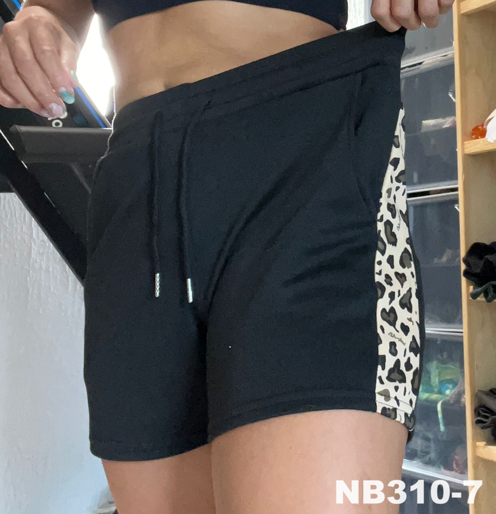 Short Bolsas Leopardo a los Lados NB310
